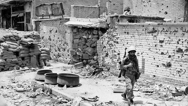 درباره کاظم اخوان، رزمنده عکاس که سال ۱۳۶۱ ربوده شد