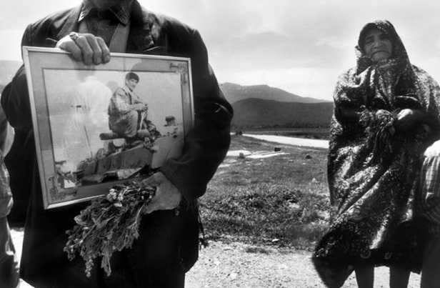 درباره کاظم اخوان، رزمنده عکاس که سال ۱۳۶۱ ربوده شد