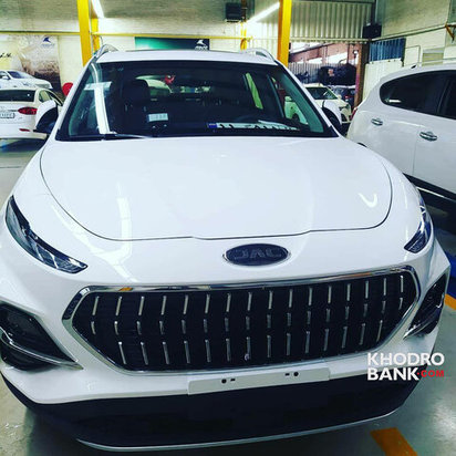 شاسی بلند چینی جدید بازار ایران در خیابان‌ها رویت شد + عکس