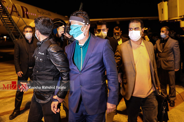 بازداشت مدیر عامل فراری بانک سرمایه + تصاویر و فیلم