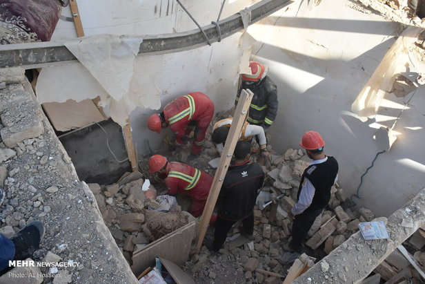 انفجار وحشتناک منزل مسکونی در خرم آباد + فیلم و تصاویر