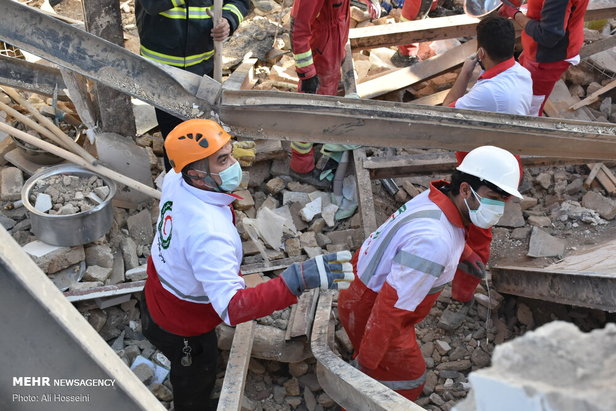 انفجار وحشتناک منزل مسکونی در خرم آباد + فیلم و تصاویر