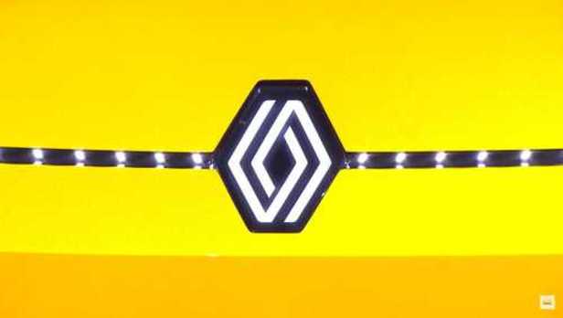 رنو ۵ آشنای بازار ایران باز‌می‌گردد + عکس