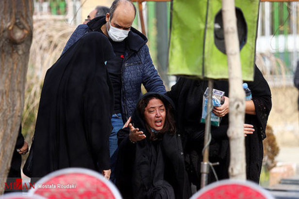 مراسم خاکسپاری پیکر «مهرداد میناوند» در بهشت زهرای تهران + ویدئو و تصاویر