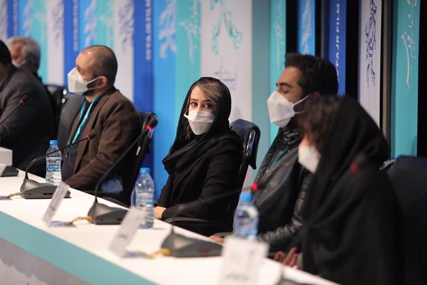 درباره فیلم «رمانتیسم عماد و طوبا» کاوه صباغ‌زاده | جشنواره فجر ۳۹