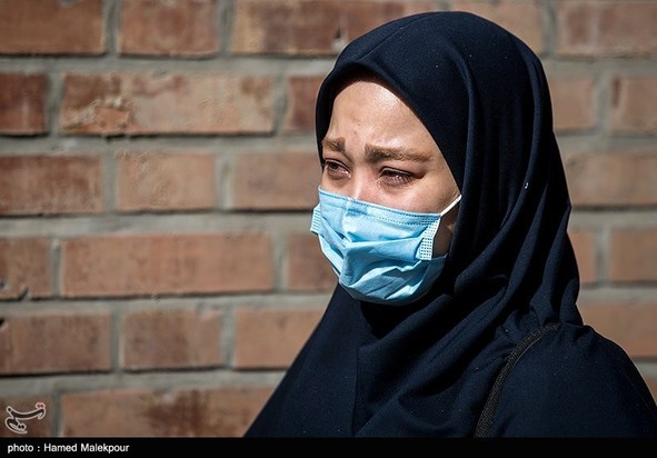 تلخ ترین تصاویر از تشییع پیکر «مهشید گودرز» شهید مدافع سلامت