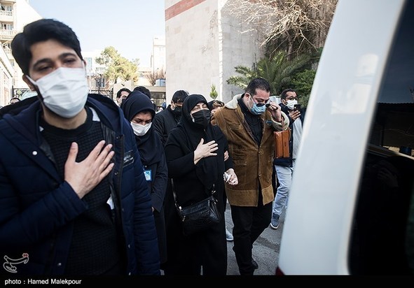 تلخ ترین تصاویر از تشییع پیکر «مهشید گودرز» شهید مدافع سلامت