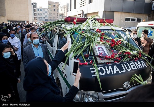 تلخ ترین تصاویر از تشییع پیکر «مهشید گودرز» شهید مدافع سلامت