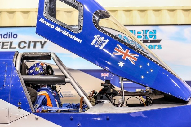 سریع‌ترین خودروی جهان با سرعت ۱۶۰۰ کیلومتر در ساعت ساخته شد + مشخصات و تصاویر