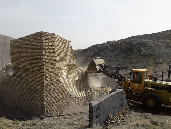 آزاد سازی و رفع تصرف از اراضی ملی واقع در ارتفاعات جنوب مشهد + تصاویر