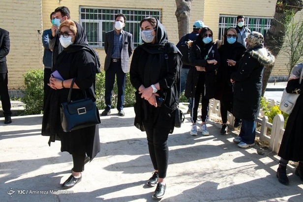 لحظه به لحظه با مراسم تشییع پیکر آزاده نامداری، مجری سابق صداوسیما