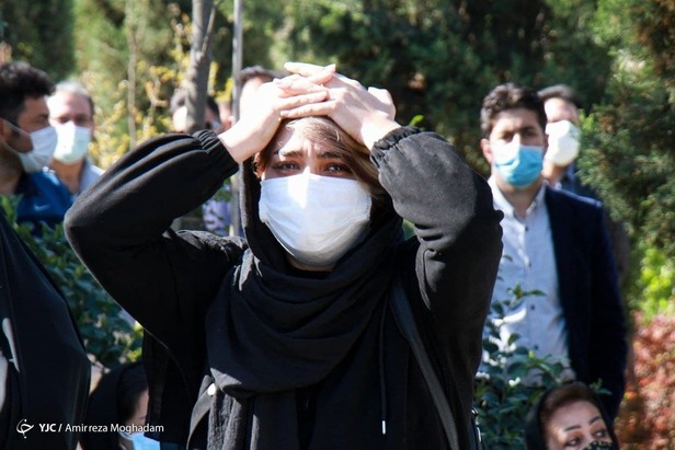 لحظه به لحظه با مراسم تشییع پیکر آزاده نامداری، مجری سابق صداوسیما