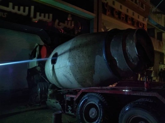 حادثه ورود کامیون آتش گرفته به منزل مسکونی در تهران + فیلم و عکس