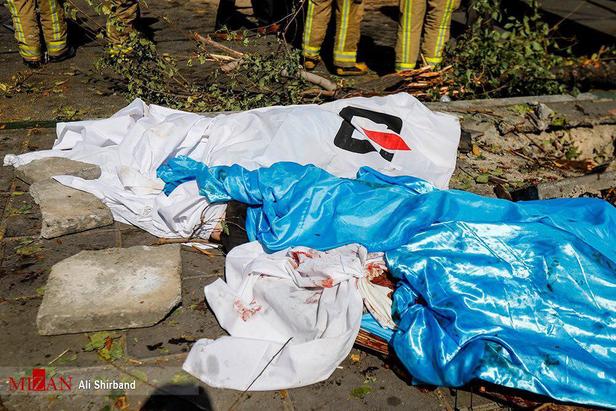 سقوط جرثقیل در اتوبان بسیج تهران ۲ کشته برجای گذاشت + فیلم و عکس