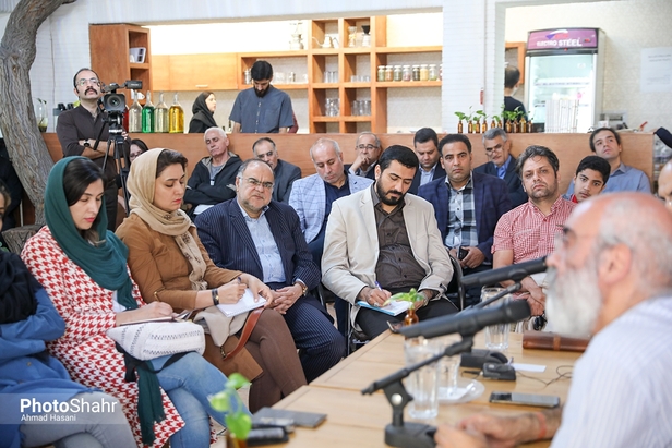 مجموعه نشست‌های «سوژه» با حضور یونس شکرخواه