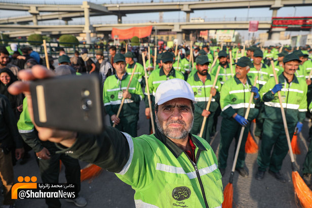 پاکبان‌های مشهدی، خیابان‌های نجف را رفت و روب می‌کنند