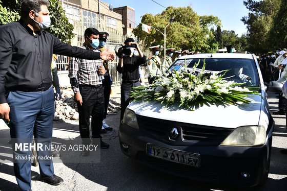 مراسم تشییع «علی لندی»، نوجوان فداکار ایذه‌ای + فیلم و عکس