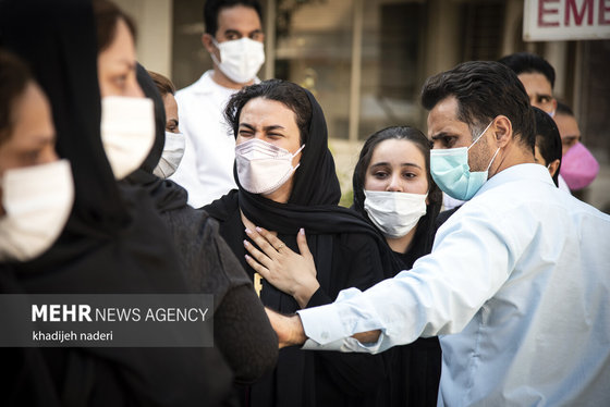 مراسم تشییع «علی لندی»، نوجوان فداکار ایذه‌ای + فیلم و عکس