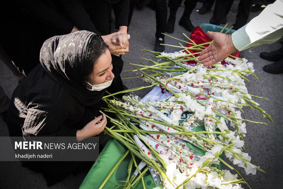 مراسم تشییع «علی لندی»، نوجوان فداکار ایذه‌ای + فیلم و عکس