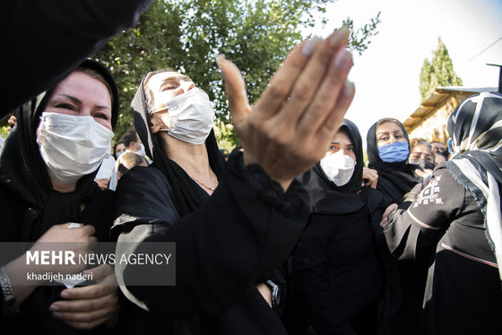 مراسم تشییع «علی لندی»، نوجوان فداکار ایذه‌ای + فیلم و عکس