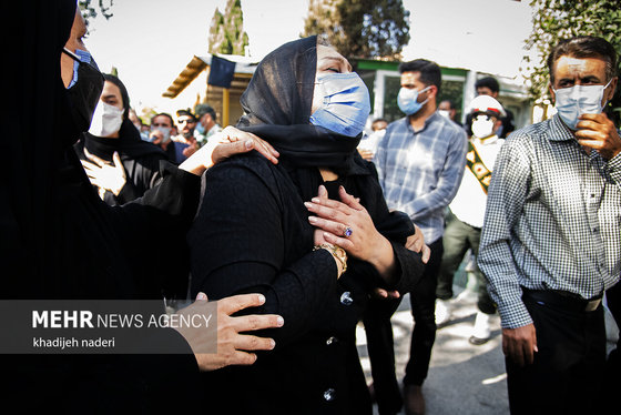 مراسم تشییع «علی لندی»، نوجوان فداکار ایذه‌ای + فیلم و عکس