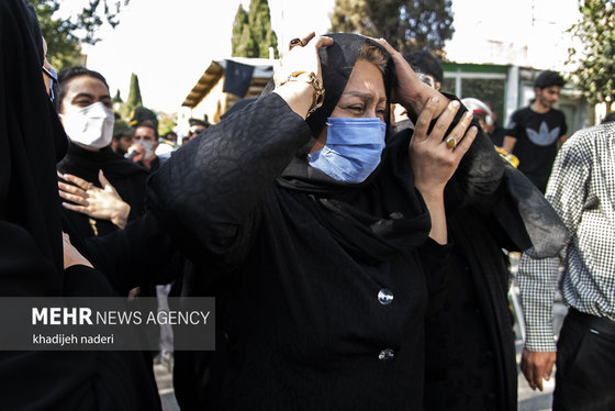 مراسم تشییع «علی لندی»، نوجوان فداکار ایذه‌ای + فیلم و عکس