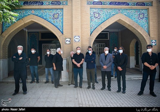 مراسم خاکسپاری «سیامک اطلسی» در قطعه هنرمندان + فیلم و تصاویر