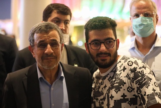 چند نکته درباره حضور پرحاشیه احمدی‌نژاد در اکسپوی دبی + عکس