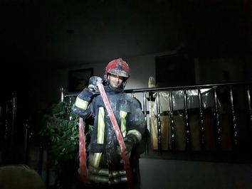 نجات ۳۰ مسافر در پی آتش‌سوزی یک مجتمع اقامتی در شهر مشهد