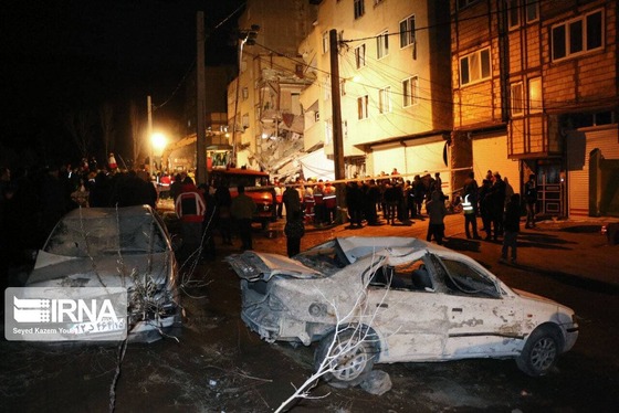 حادثه ریزش ساختمان در خیابان عباسی تبریز + فیلم و عکس