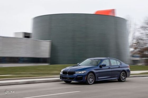 خودرو بی ام و سری ۵ برای سال ۲۰۲۲ رونمایی شد +  تصاویر و فیلم