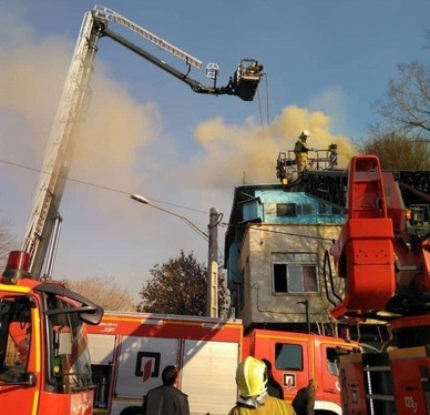 آتش سوزی یک مسافرخانه در خیابان شوش تهران + فیلم و جزئیات