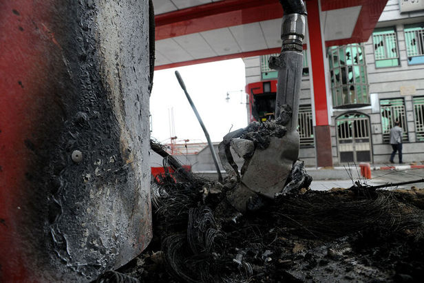 نخستین تصاویر رسمی از خسارت‌های وارده به جایگاه‌های بنزین اطراف تهران