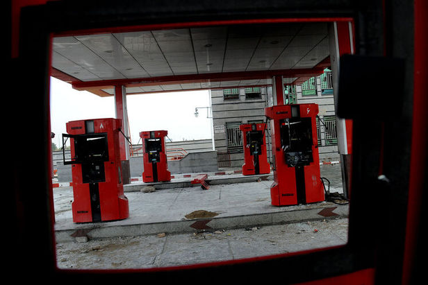 نخستین تصاویر رسمی از خسارت‌های وارده به جایگاه‌های بنزین اطراف تهران