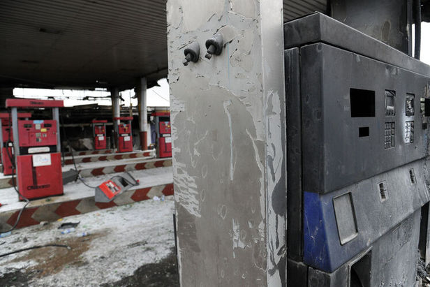 نخستین تصاویر رسمی از خسارت‌های وارده به جایگاه‌های بنزین اطراف تهران