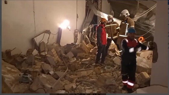 جست و جو و آوار برداری در انفجار کارخانه شهرک صنعتی کلات به اتمام رسید +عکس